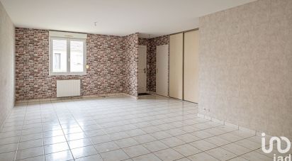 Maison 5 pièces de 89 m² à Saint-Georges-du-Bois (72700)