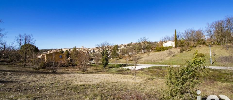 Land of 1,200 m² in Montagnac-Montpezat (04500)