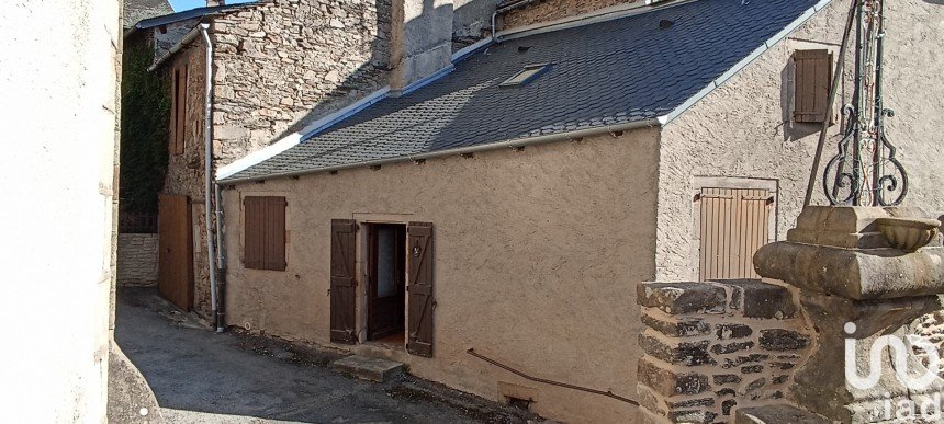 Traditional house 3 rooms of 78 m² in Salles-Curan (12410)