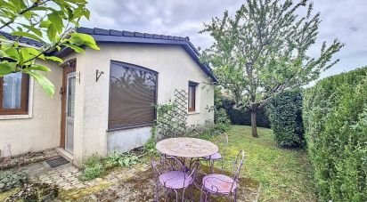 House 4 rooms of 94 m² in Saint-Denis-lès-Bourg (01000)