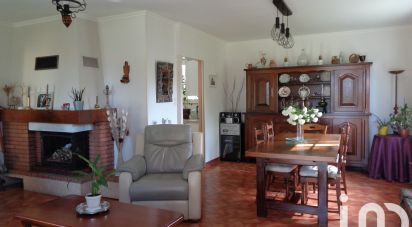 House 5 rooms of 117 m² in Fontcouverte (17100)