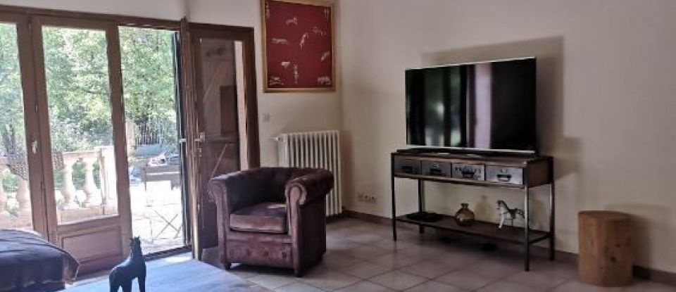 House 6 rooms of 146 m² in Besse-sur-Issole (83890)
