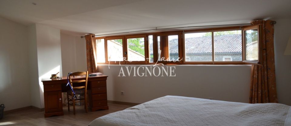 House 7 rooms of 285 m² in Roynac (26450)