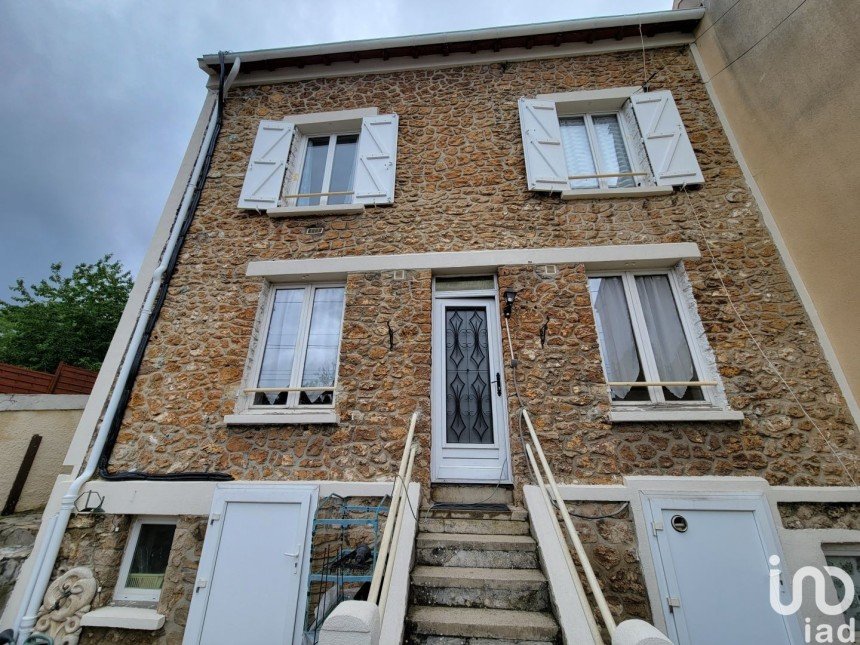 Maison 5 pièces de 123 m² à Corbeil-Essonnes (91100)
