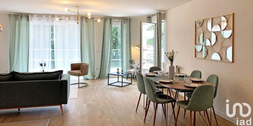 Apartment 5 rooms of 99 m² in Rueil-Malmaison (92500)