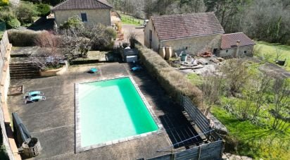 House 8 rooms of 210 m² in Sarlat-la-Canéda (24200)