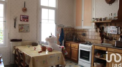 Town house 5 rooms of 120 m² in Niort (79000)