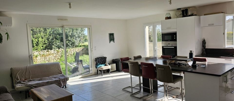 House 3 rooms of 76 m² in Saint-Just-Luzac (17320)