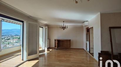 Appartement 5 pièces de 110 m² à Toulon (83000)