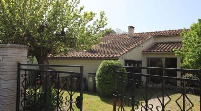 House 4 rooms of 65 m² in Carpentras (84200)