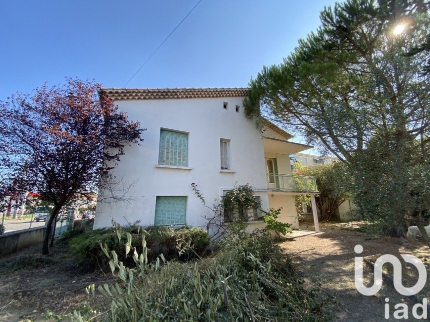 Traditional house 6 rooms of 140 m² in Montélimar (26200)
