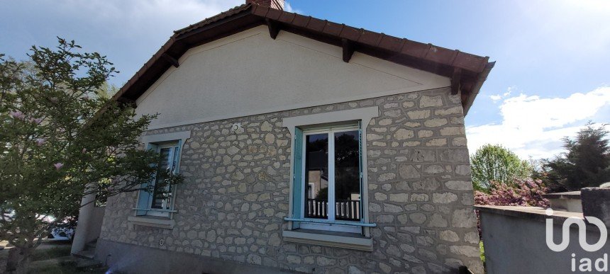 House 5 rooms of 120 m² in Marmagne (18500)