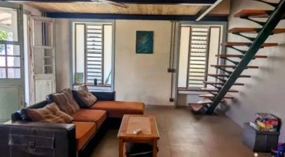 Maison 6 pièces de 165 m² à Basse-Terre (97100)