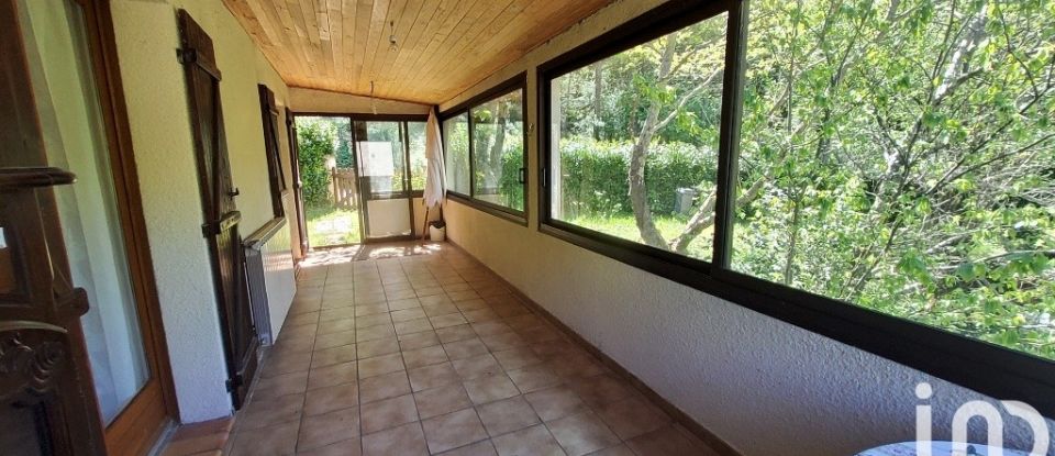 Traditional house 5 rooms of 141 m² in Avèze (30120)