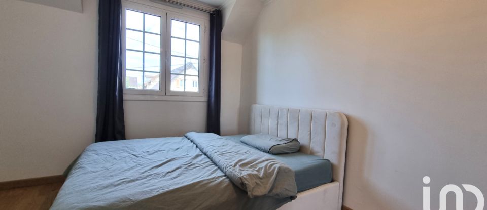 House 4 rooms of 80 m² in Villeneuve-le-Roi (94290)