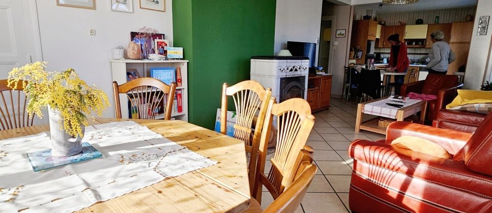 Maison traditionnelle 5 pièces de 128 m² à Montrond-les-Bains (42210)