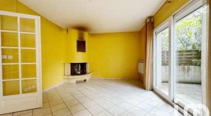 House 7 rooms of 122 m² in Villejuif (94800)