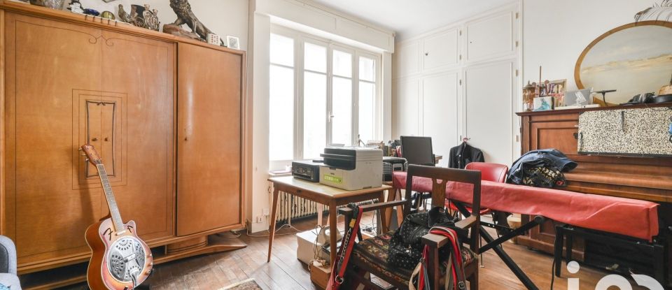 Traditional house 9 rooms of 385 m² in Paris (75020)