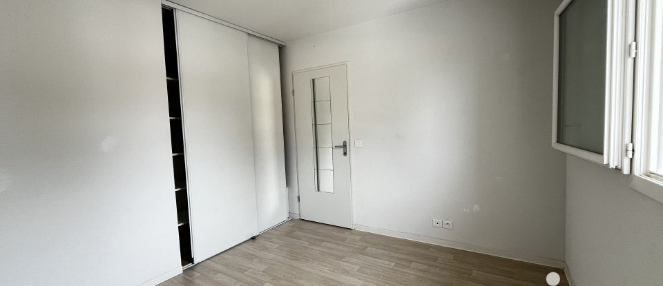 House 4 rooms of 82 m² in Carbon-Blanc (33560)