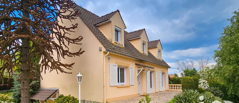 House 6 rooms of 150 m² in Morainvilliers (78630)