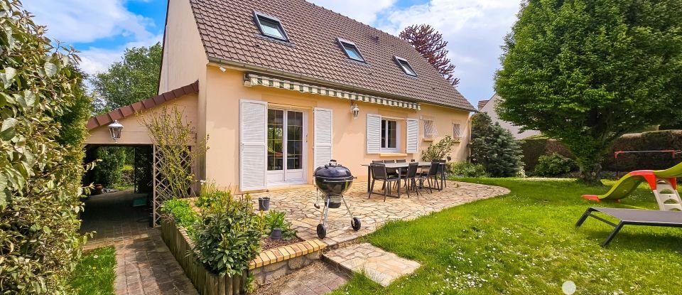 House 6 rooms of 150 m² in Morainvilliers (78630)