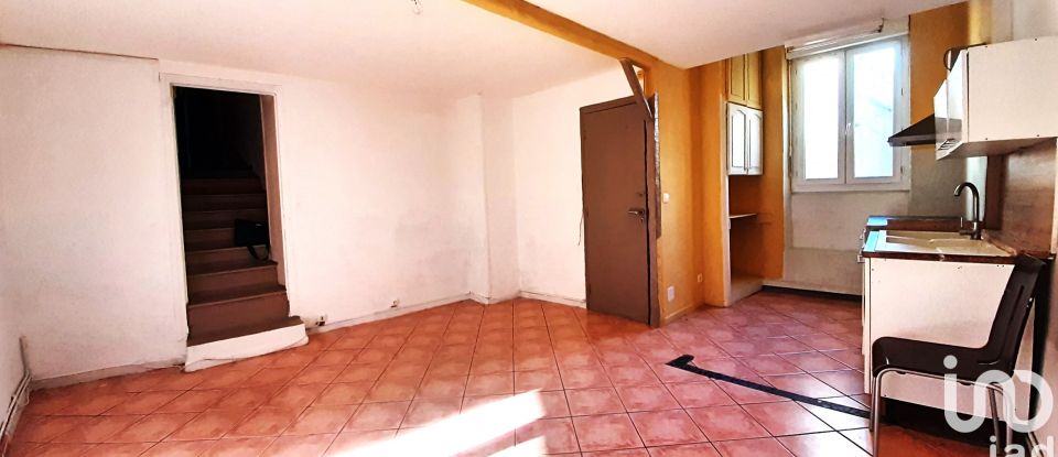 Village house 5 rooms of 105 m² in Coursan (11110)
