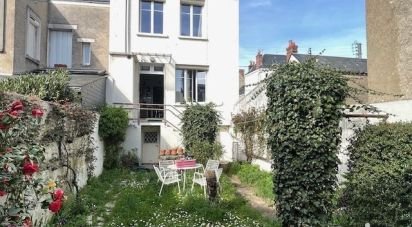 House 4 rooms of 85 m² in Tours (37000)
