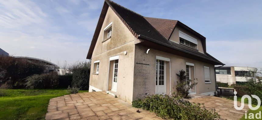 Traditional house 5 rooms of 106 m² in Le Neubourg (27110)