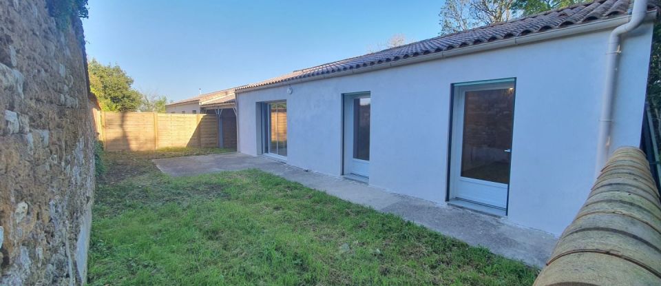 Maison 3 pièces de 65 m² à Saint-Cyr-en-Talmondais (85540)