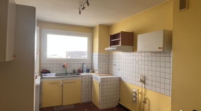 Apartment 3 rooms of 71 m² in Talence (33400)