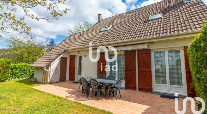 Traditional house 7 rooms of 147 m² in Mantes-la-Ville (78711)