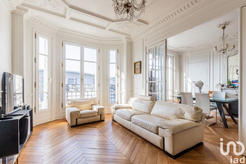 Appartement 3 pièces de 91 m² à Paris (75015)