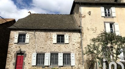 Domaine 16 pièces de 470 m² à Anglards-de-Saint-Flour (15100)