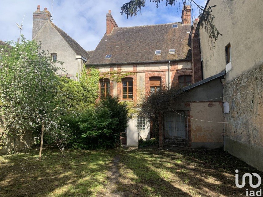 Vente Maison 160m² 8 Pièces à Châteauneuf-en-Thymerais (28170) - Iad France