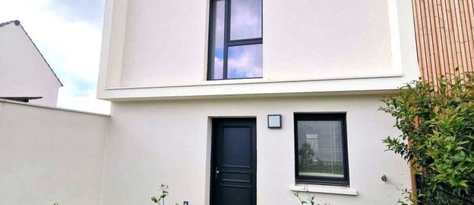 House 5 rooms of 93 m² in Houilles (78800)