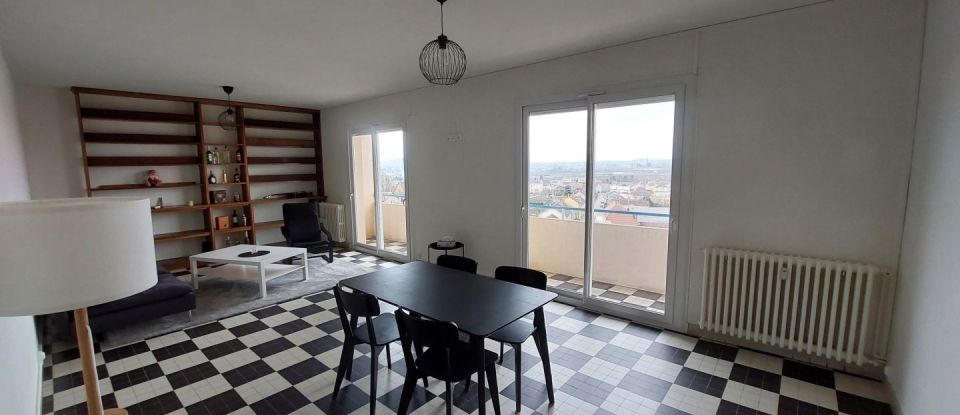 Appartement 4 pièces de 96 m² à Montceau-les-Mines (71300)