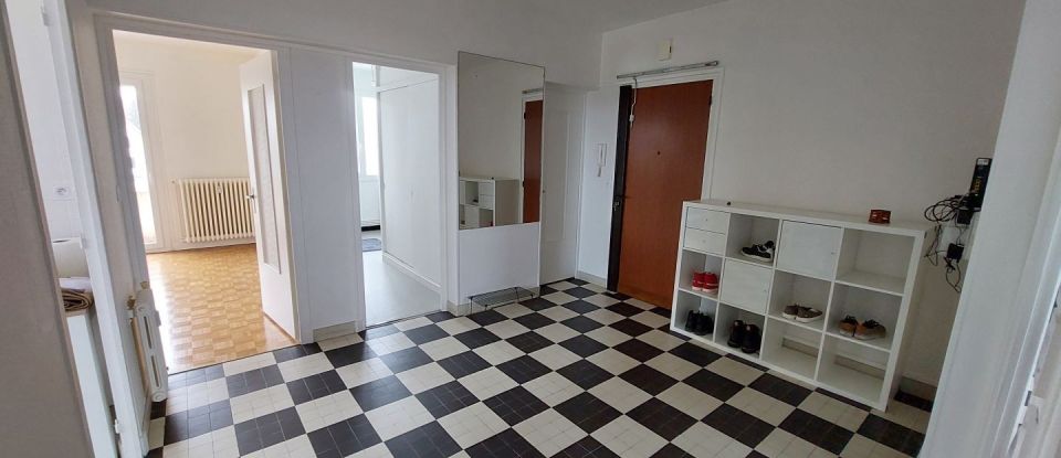 Appartement 4 pièces de 96 m² à Montceau-les-Mines (71300)