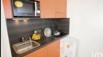 Apartment 1 room of 22 m² in Chevilly-Larue (94550)
