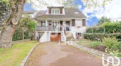 Maison traditionnelle 6 pièces de 130 m² à Montfermeil (93370)