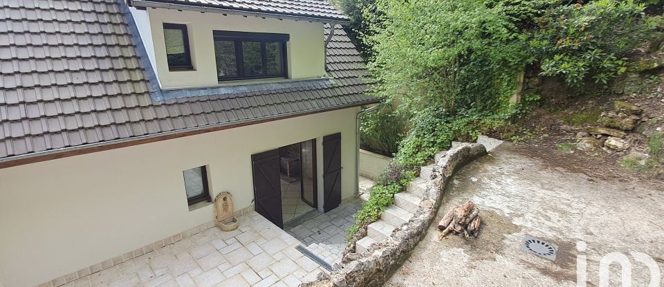 Maison traditionnelle 6 pièces de 135 m² à Bures-sur-Yvette (91440)