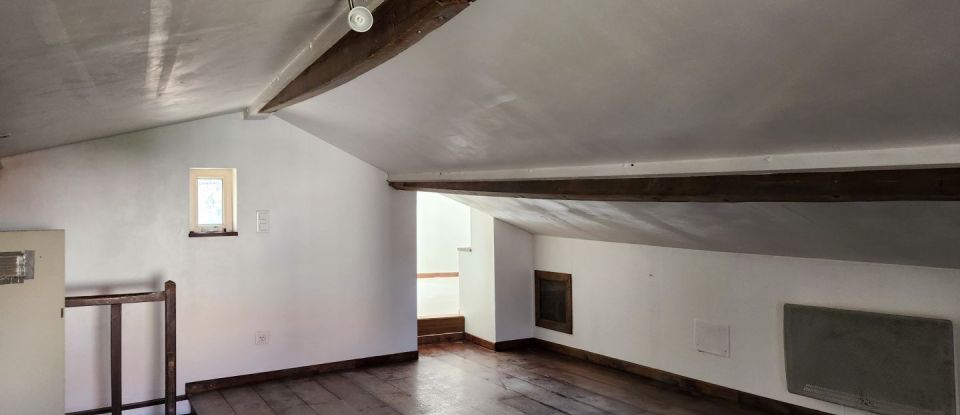 Maison 2 pièces de 51 m² à Genneton (79150)