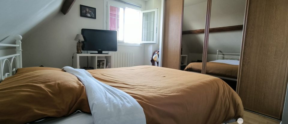 House 3 rooms of 64 m² in Caudebec-lès-Elbeuf (76320)