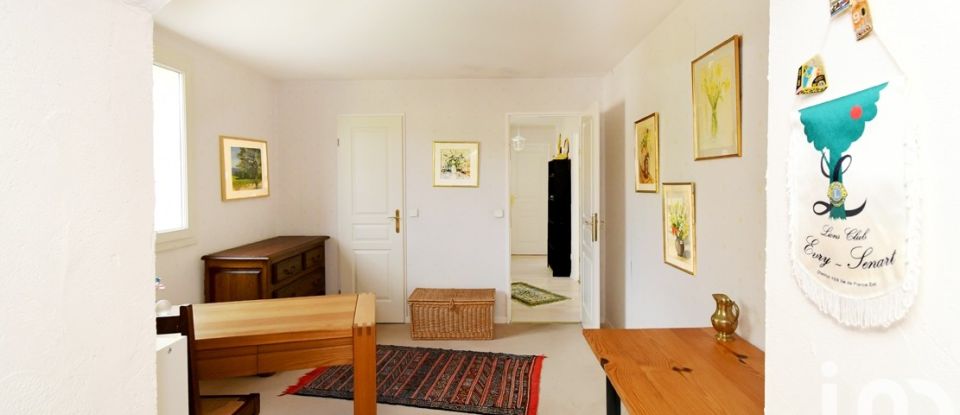 Maison traditionnelle 8 pièces de 227 m² à Étiolles (91450)