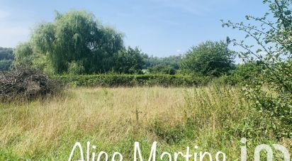 Land of 2,035 m² in Francheval (08140)