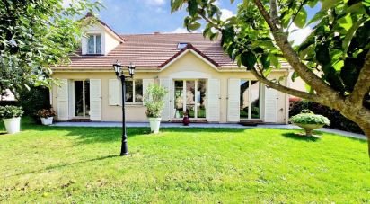 House 6 rooms of 150 m² in Moussy-le-Neuf (77230)