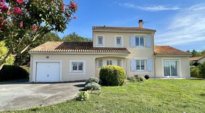 House 6 rooms of 118 m² in Saint-Cyr (86130)