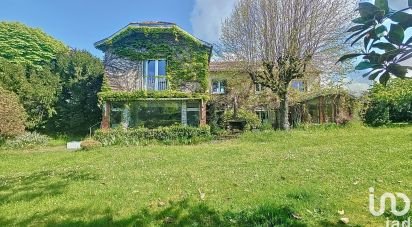 House 7 rooms of 176 m² in Bourbon-l'Archambault (03160)