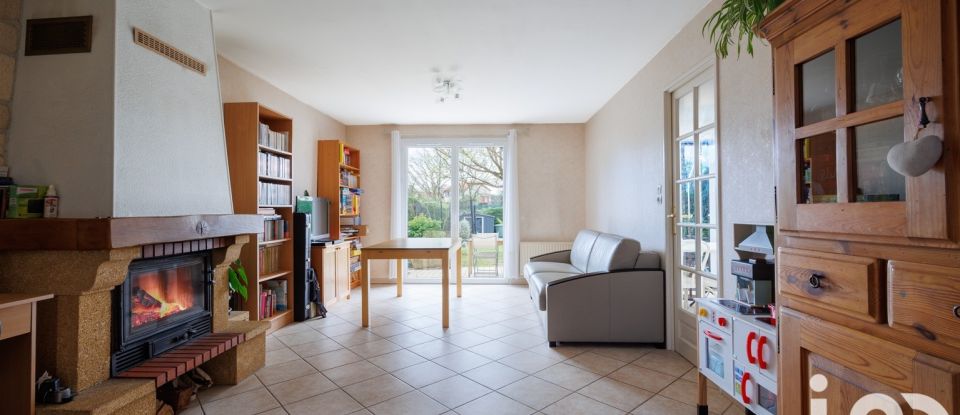 Maison 4 pièces de 102 m² à Saint-Genis-les-Ollières (69290)