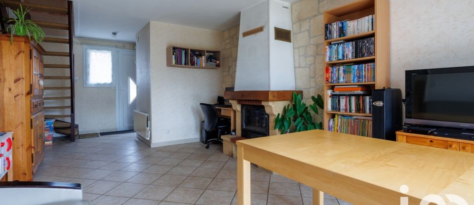 Maison 4 pièces de 102 m² à Saint-Genis-les-Ollières (69290)