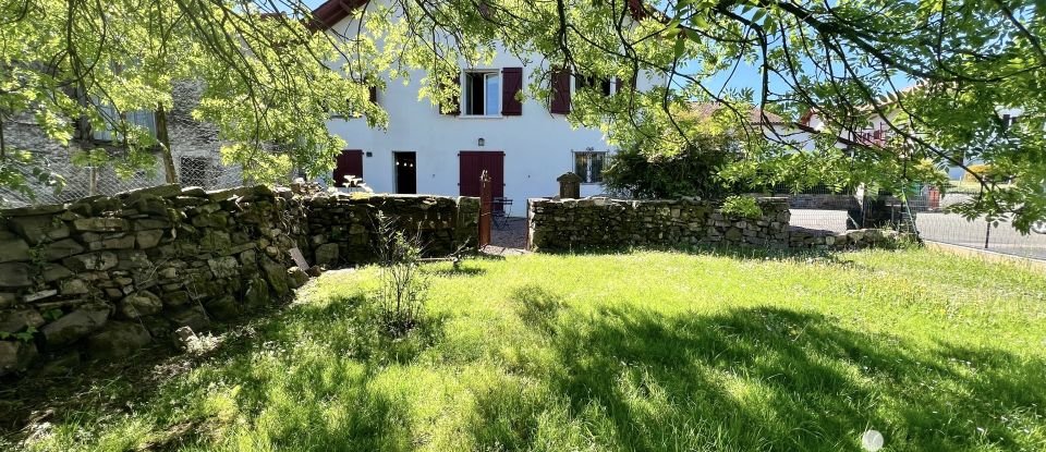 Village house 8 rooms of 190 m² in Irouléguy (64220)